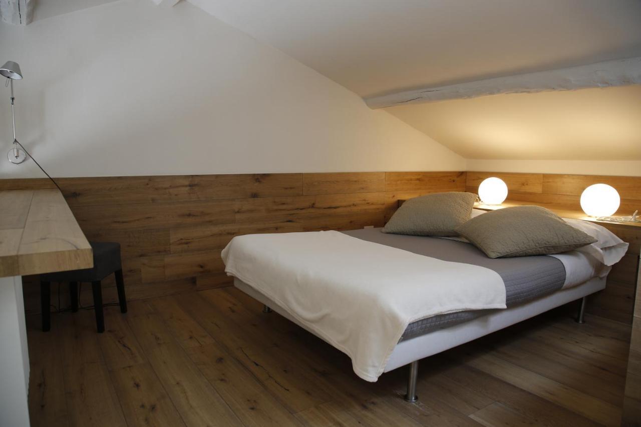 32 Bnb Camerecaffe ปาเวีย ภายนอก รูปภาพ