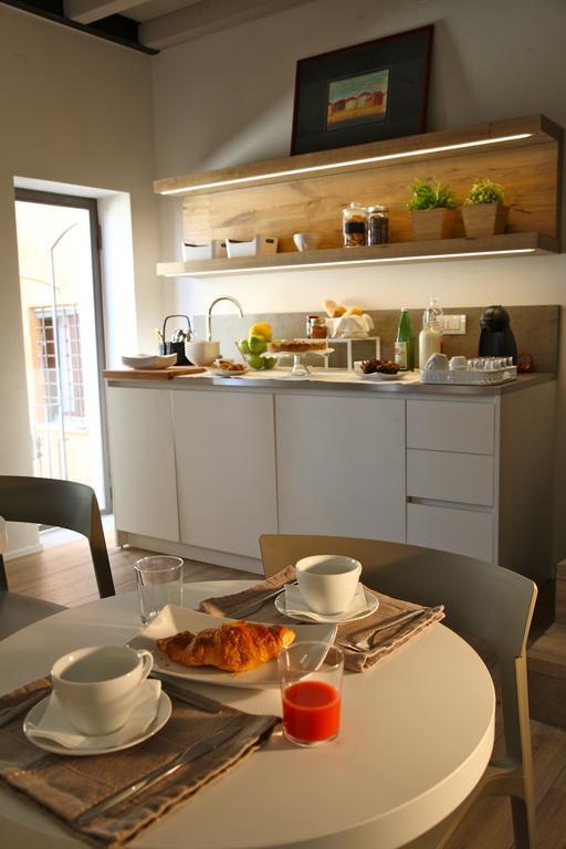 32 Bnb Camerecaffe ปาเวีย ภายนอก รูปภาพ