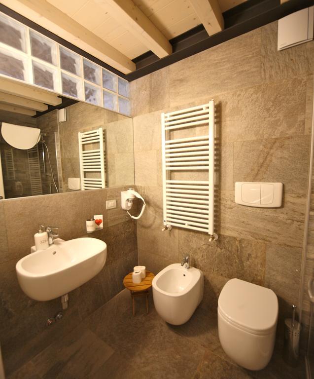 32 Bnb Camerecaffe ปาเวีย ห้อง รูปภาพ